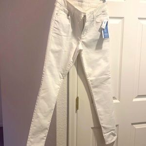 Jeans Old Navy white size 4 Mid rise brand new